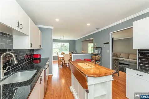 4 Katie Court East Hanover Twp NJ 07936