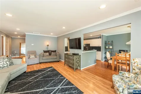 4 Katie Court East Hanover Twp NJ 07936