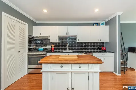 4 Katie Court East Hanover Twp NJ 07936