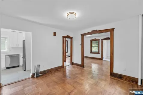 27 8th Street Ridgefield Park NJ 07660