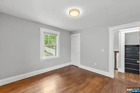 27 8th Street Ridgefield Park NJ 07660