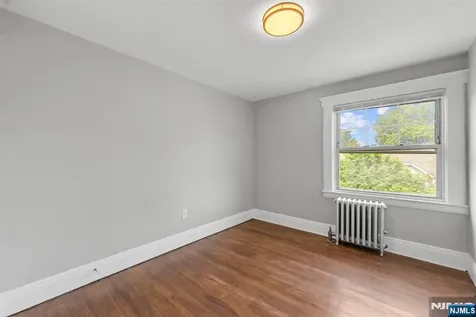 27 8th Street Ridgefield Park NJ 07660