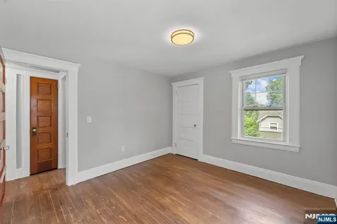 27 8th Street Ridgefield Park NJ 07660