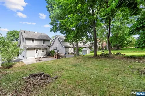 27 8th Street Ridgefield Park NJ 07660
