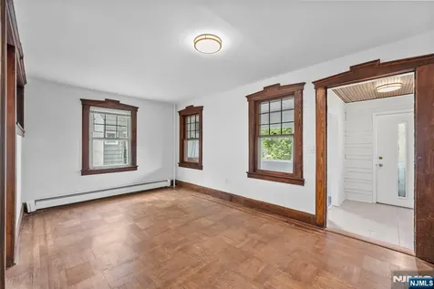 27 8th Street Ridgefield Park NJ 07660