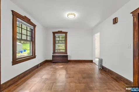 27 8th Street Ridgefield Park NJ 07660