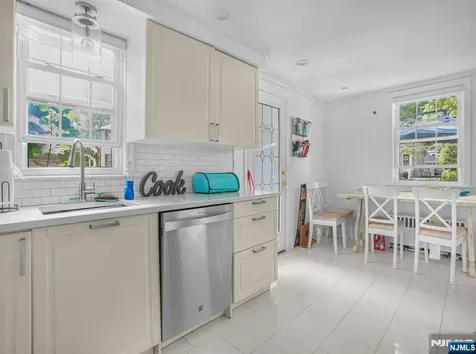 51 Julia Street Closter NJ 07624