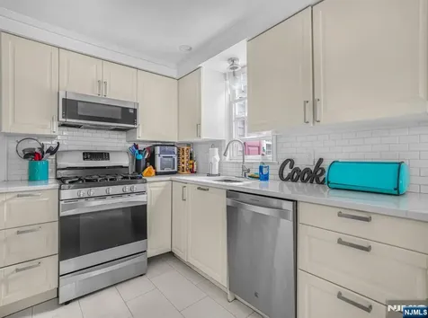 51 Julia Street Closter NJ 07624
