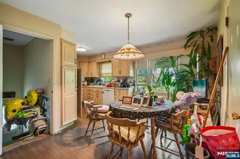 22 Marlton Drive Wayne NJ 07470