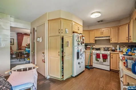 22 Marlton Drive Wayne NJ 07470
