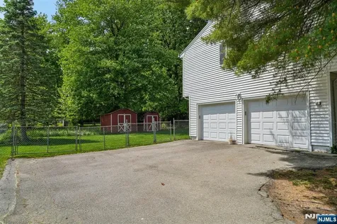 22 Marlton Drive Wayne NJ 07470
