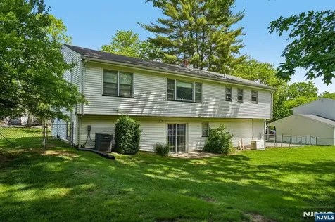 22 Marlton Drive Wayne NJ 07470