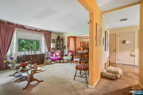 22 Marlton Drive Wayne NJ 07470