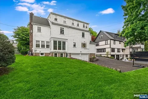 31 The Fairway Montclair NJ 07043