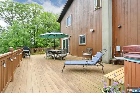64 Larchmont Drive West Milford NJ 07421