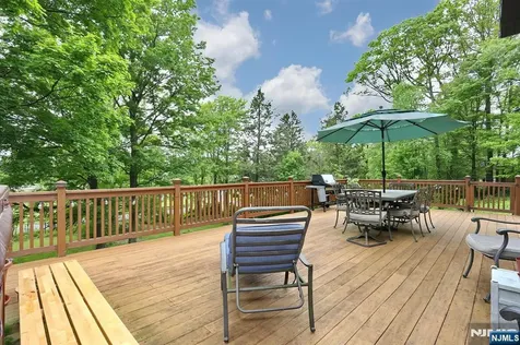64 Larchmont Drive West Milford NJ 07421