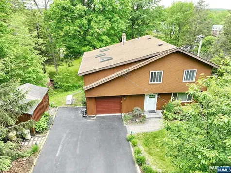 64 Larchmont Drive West Milford NJ 07421