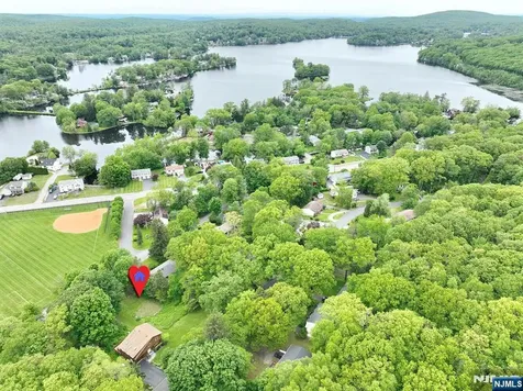 64 Larchmont Drive West Milford NJ 07421