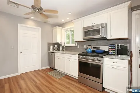 64 Larchmont Drive West Milford NJ 07421