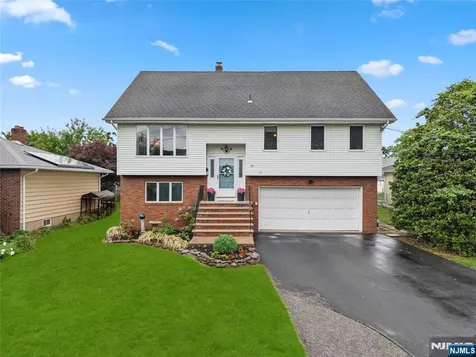 191 Pershing Road Clifton NJ 07013