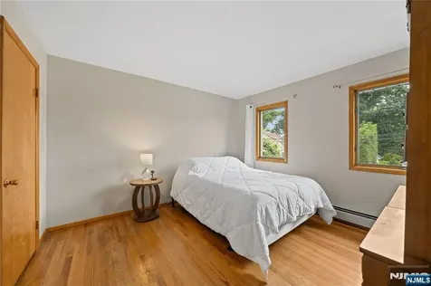 191 Pershing Road Clifton NJ 07013