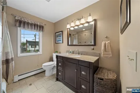 191 Pershing Road Clifton NJ 07013