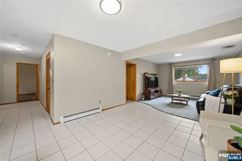 191 Pershing Road Clifton NJ 07013
