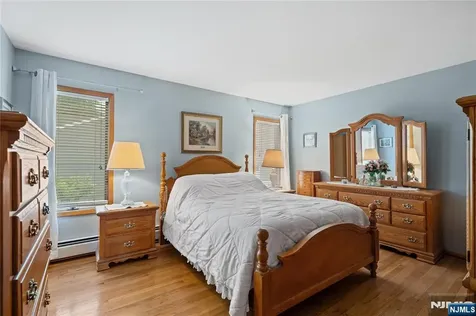 191 Pershing Road Clifton NJ 07013