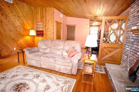 116 W Quackenbush Avenue Dumont NJ 07628