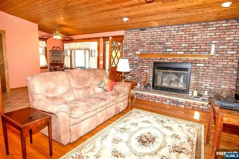 116 W Quackenbush Avenue Dumont NJ 07628