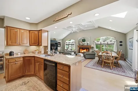 21 Lakeview Avenue Park Ridge NJ 07656
