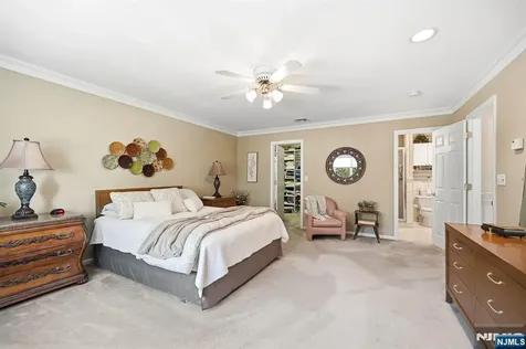 21 Lakeview Avenue Park Ridge NJ 07656