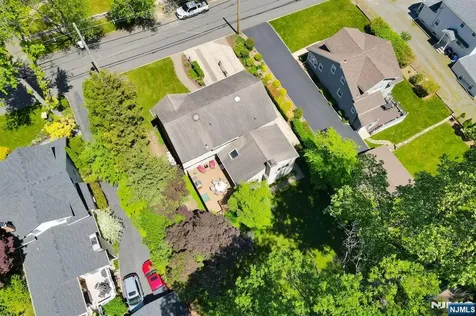 21 Lakeview Avenue Park Ridge NJ 07656