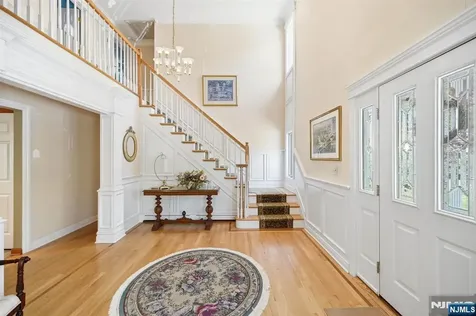 21 Lakeview Avenue Park Ridge NJ 07656