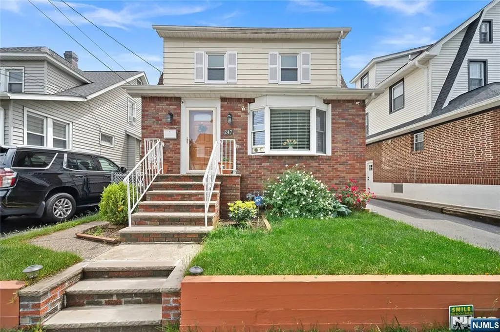 247 6th Street Clifton NJ 07011