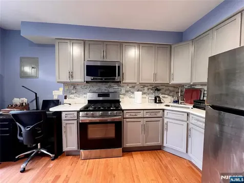 73 Wallington Avenue Wallington NJ 07057