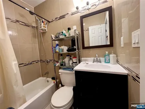 73 Wallington Avenue Wallington NJ 07057