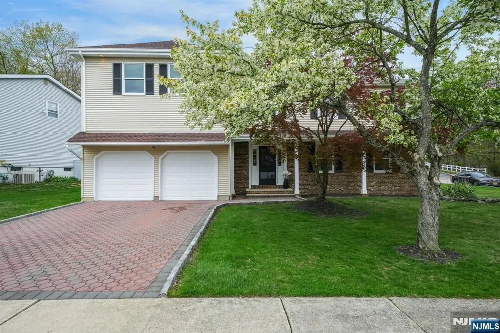 45 Holyoke Court Wayne NJ 07470