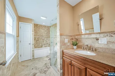 45 Holyoke Court Wayne NJ 07470