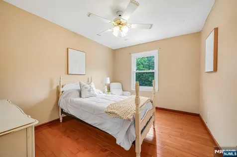 45 Holyoke Court Wayne NJ 07470