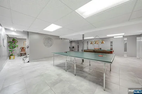 45 Holyoke Court Wayne NJ 07470