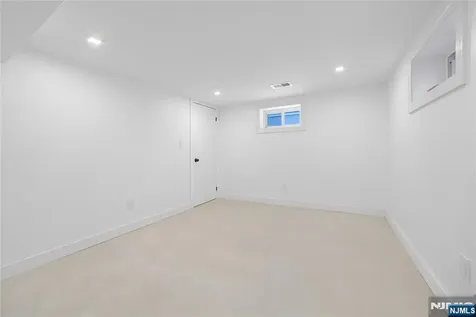 135 E Linden Avenue Dumont NJ 07628