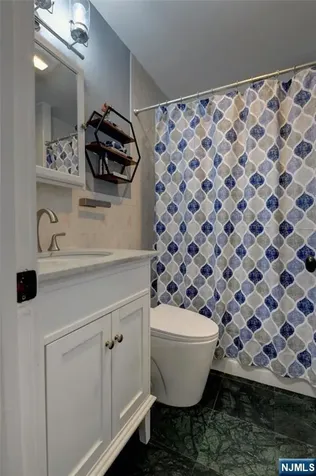 60 Merritt Avenue Dumont NJ 07628