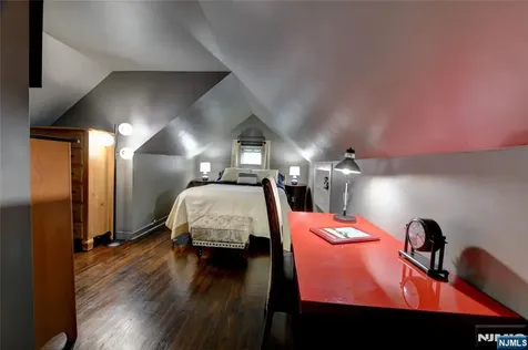 60 Merritt Avenue Dumont NJ 07628