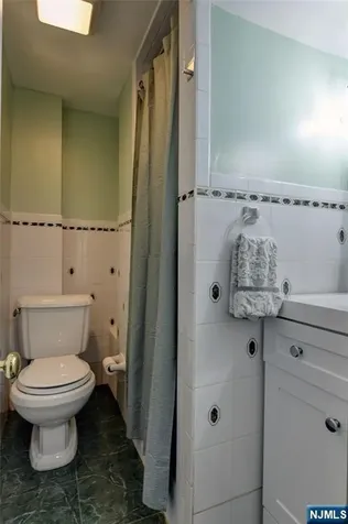 60 Merritt Avenue Dumont NJ 07628