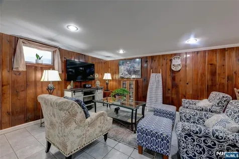 60 Merritt Avenue Dumont NJ 07628