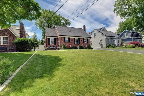 60 Merritt Avenue Dumont NJ 07628