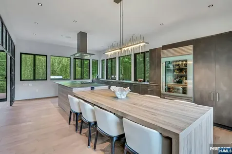176 Edson Terrace Franklin Lakes NJ 07417