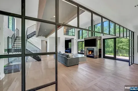176 Edson Terrace Franklin Lakes NJ 07417