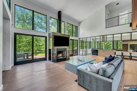 176 Edson Terrace Franklin Lakes NJ 07417